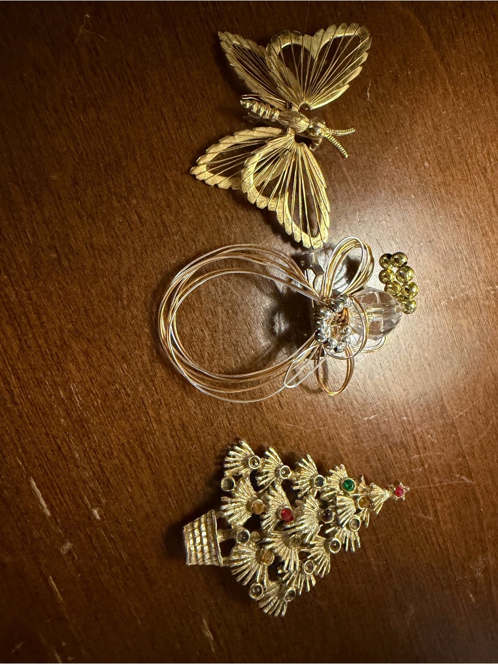 Gold-Tone Festive Jewelry Set with Crystal Accents